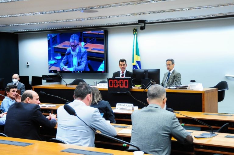Audiência da Comissão de Minas e Energia para discutir o assunto - (Foto: Billy Boss/Câmara dos Deputados)