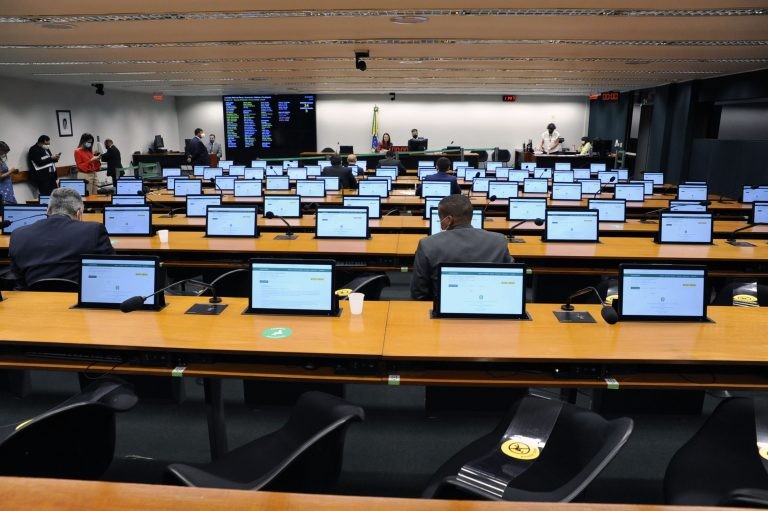 Projeto destina R$ 416 milhões para o desenvolvimento do Nordeste e do Centro-Oeste