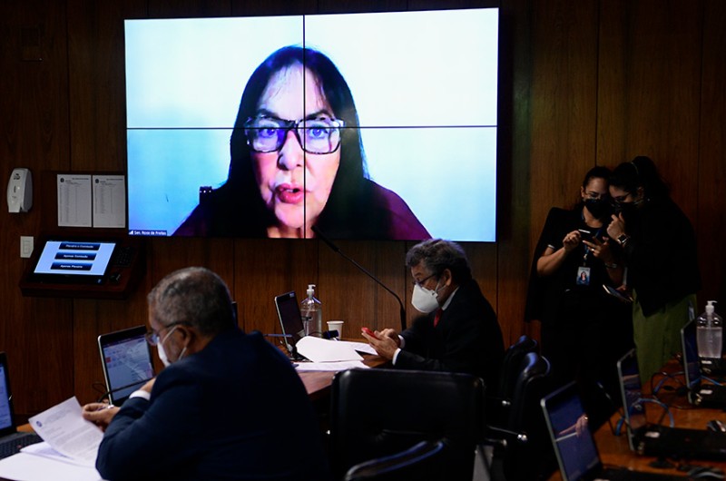 Rose de Freitas relata o projeto - Pedro França/Agência Senado