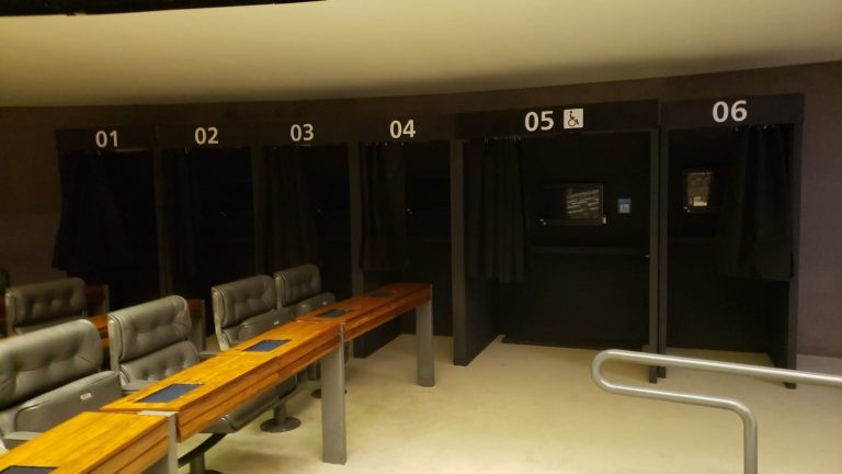 Cabines para eleição da Mesa Diretora foram instaladas no Plenário - (Foto: Caio d'Arcanchy/Câmara dos Deputados)