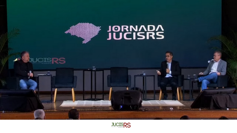 Painel durante a 3ª Jornada JucisRS de Interiorização, em Panambi - Foto: Divulgação JucisRS