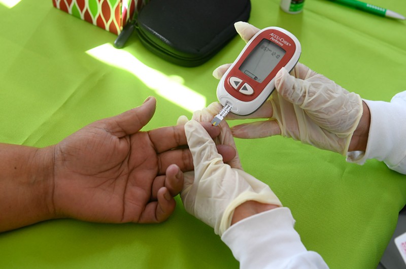 O texto visa dar segurança jurídica ao piso salarial nacional de enfermeiros, técnicos, auxiliares e parteiras