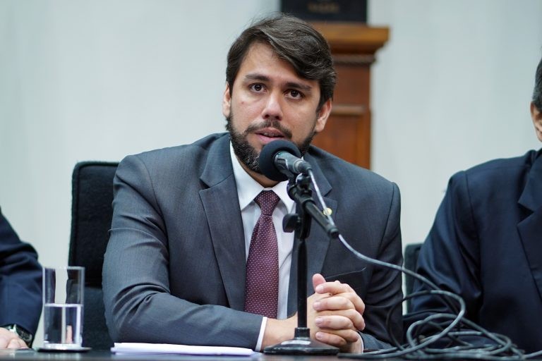 Projeto institui marco legal das atividades espaciais no Brasil
