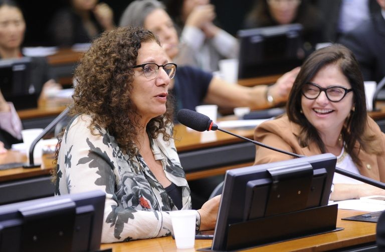 Jandira Feghali e Alice Portugal, autoras do requerimento - (Foto: Lucio Bernardo Junior / Câmara dos Deputados)
