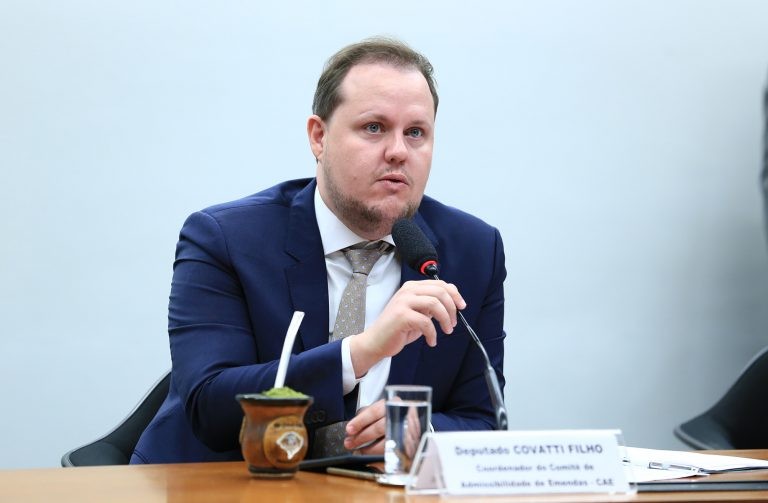 O deputado Covatti filho recomendou a aprovação da proposta - (Foto: Alex Ferreira/Câmara dos Deputados)