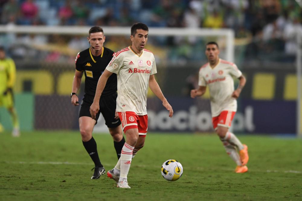 Uruguaio Carlos de Pena entrou no segundo tempo e foi decisivo para a vitória colorada - Foto: Ricardo Duarte /Inter