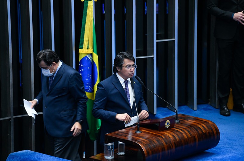 Para o autor da proposta, Giordano, é preciso melhorar controle e identificação dos entregadores - Marcos Oliveira/Agência Senado