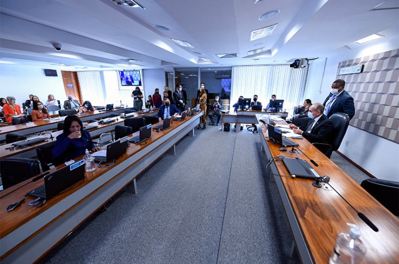 A proposta foi aprovada nesta quinta-feira pela Comissão de Educação, Cultura e Esporte (CE) do Senado - Edilson Rodrigues/Agência Senado