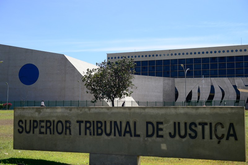 STJ: pessoa com HIV tem direito à isenção do IRPF sobre aposentadoria