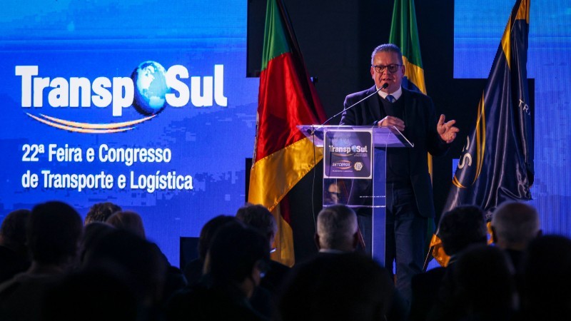 Ranolfo celebrou a retomada do evento e destacou os mais de R$ 2 bilhões de investimento do governo em logística e transportes - Foto: Felipe Dalla Valle/Palácio Piratini