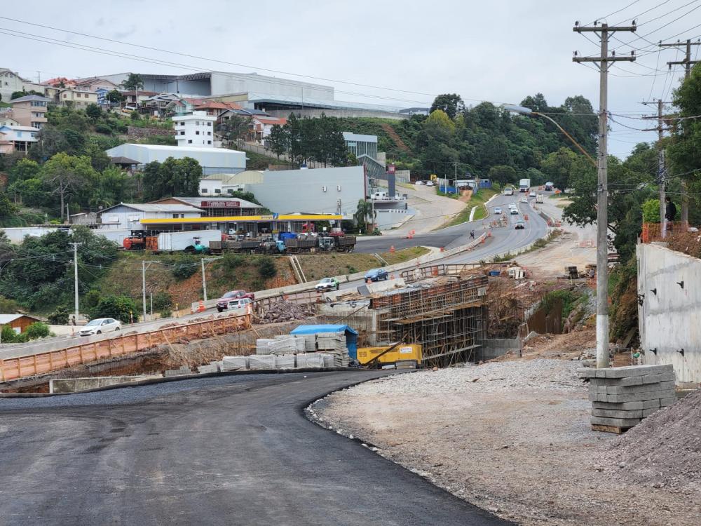 Por obra malfeita, prefeitura de Bento terá que mudar alças de acesso ao túnel do São João