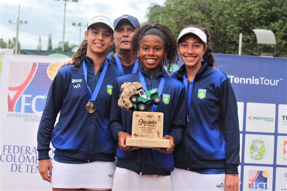 Pietra (a direita a foto) vai disputar pela primeira vez o Mundial / Foto: Divulgação