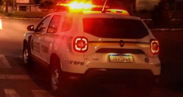 Dupla é presa por briga generalizada no centro de Farroupilha