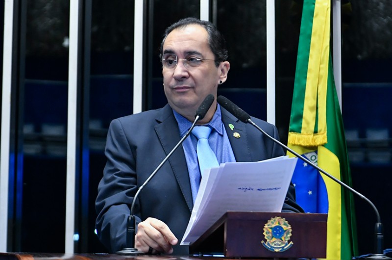 O senador Jorge Kajuru disse que o presidente Bolsonaro deveria ter usado seu tempo para acabar com a política do preço de paridade de importação - Waldemir Barreto/Agência Senado