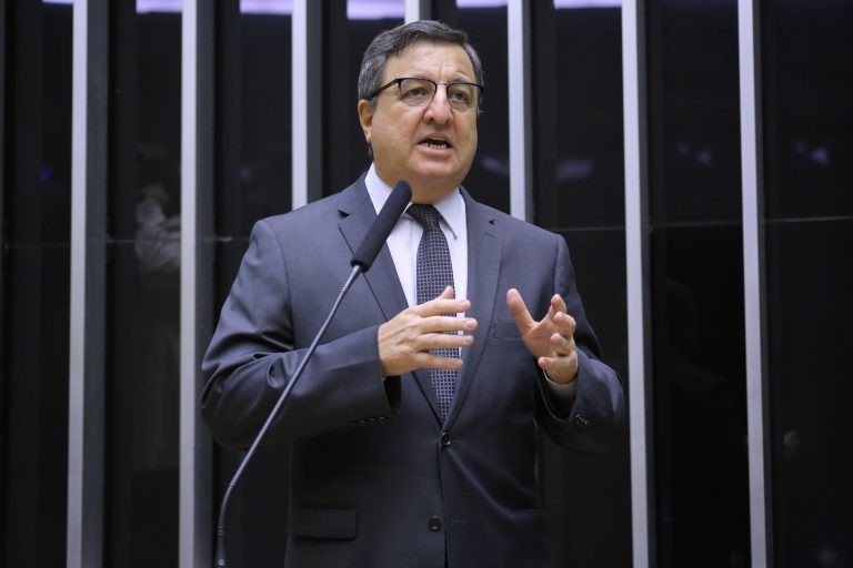 Lei teve origem em projeto do deputado Danilo Forte - (Foto: Michel Jesus/Câmara dos Deputados)