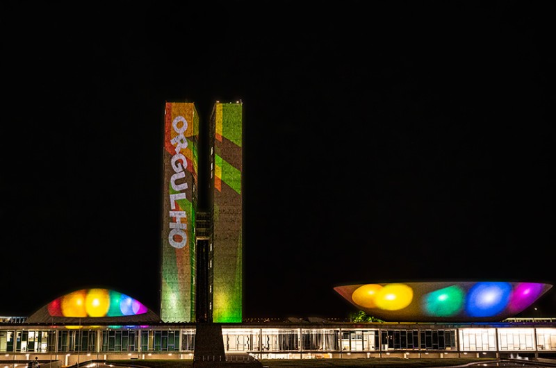 No Dia do Orgulho, senadores apoiam direitos da população LGBTQIA+