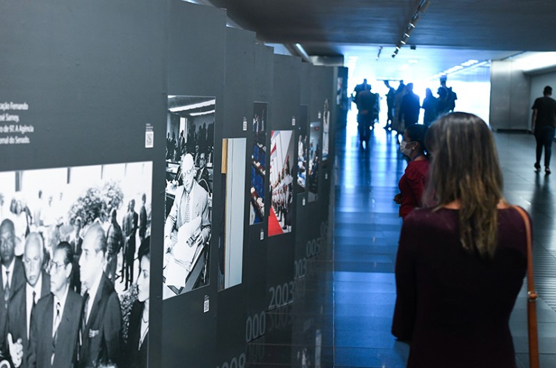 Exposição destaca momentos emblemáticos dos últimos 25 anos no Parlamento - Jefferson Rudy/Agência Senado