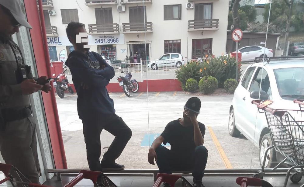 No momento do flagrante, indivíduos já estavam rindo da situação - Foto: Divulgação