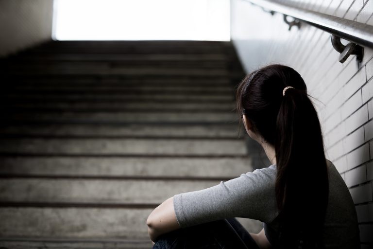 Epidemia de Covid-19 aumentou casos de depressão entre os jovens - (Foto: Depositphotos)