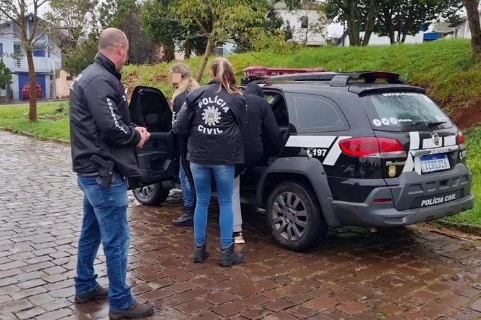 Delegada revelou que ficou surpresa com a grande movimentação financeira de dinheiro da família em várias contas