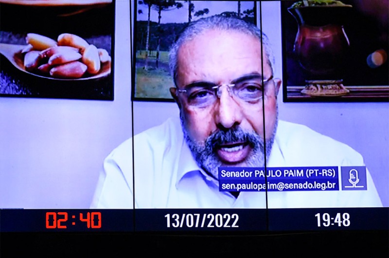 O senador Paulo Paim disse que o país não suporta mais a intolerância política, que não é compatível com a democracia - Roque de Sá/Agência Senado