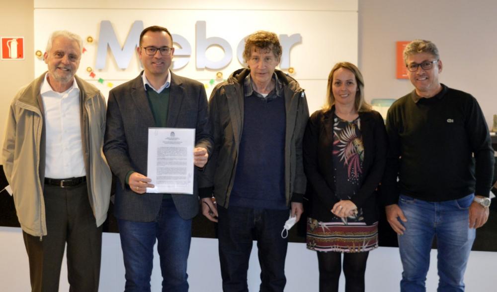 Meber e Prefeitura de Bento Gonçalves oficializam termo de compromisso. Crédito: Divulgação