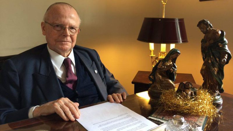 Dom Luiz de Orleans e Bragança, chefe da Casa Imperial do Brasil, morreu aos 84 anos 