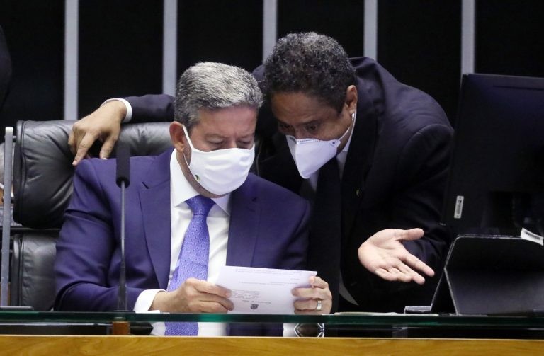 Lira e Orlando Silva defendem acordo prévio com o Senado para aprovar a matéria - (Foto: Cleia Viana/Câmara dos Deputados)