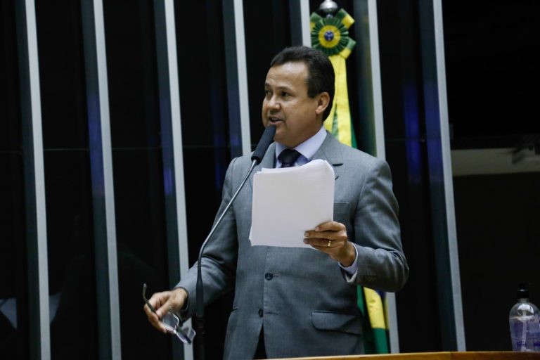 Neucimar Fraga, relator do projeto de lei - (Foto: Elaine Menke/Câmara do Deputados)