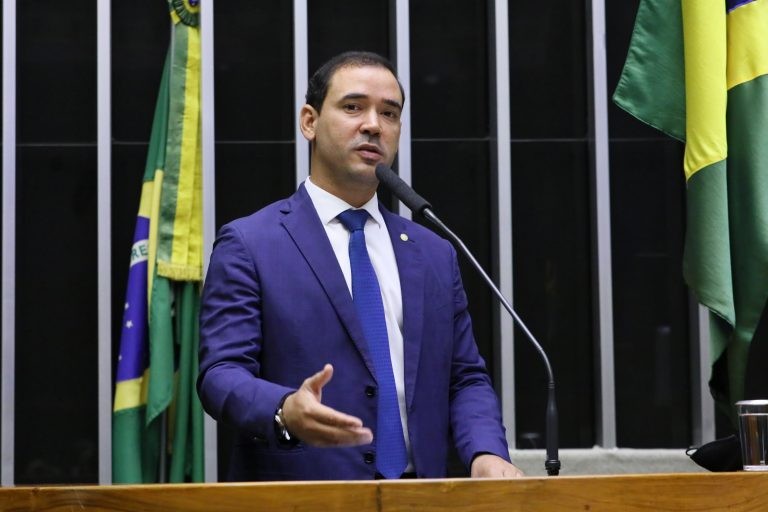 O autor da proposta, deputado Vicentinho Júnior - (Foto: Cleia Viana/Câmara dos Deputados)