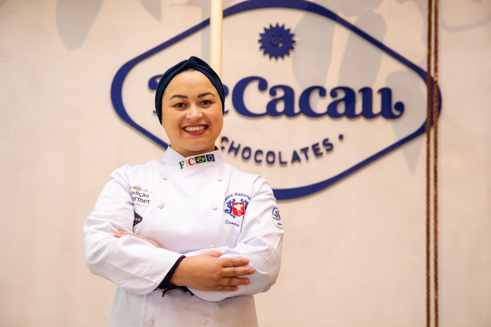 Camila Santos, chocolatière da marca DeCacau
