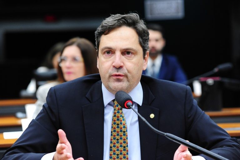 Luiz Philippe de Orleans e Bragança, autor da proposta - (Foto: Billy Boss/Câmara dos Deputados)