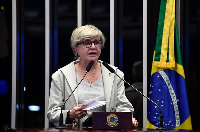 A senadora Margareth Buzetti lembrou que já no seu discurso de posse falava sobre um projeto de esterilização e laqueadura. - Jefferson Rudy/Agência Senado