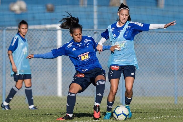 Investimento na categoria feminina é bem mais baixo - (Foto: Gustavo Aleixo/Cruzeiro Esporte Clube)