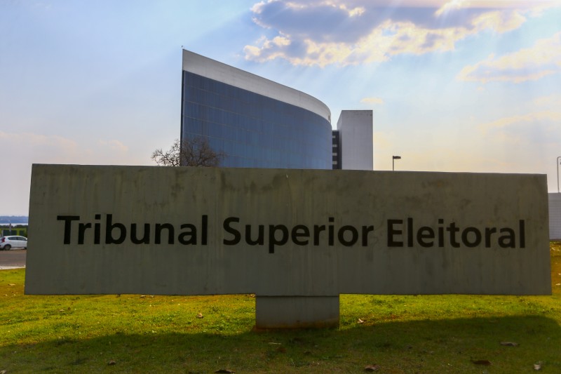 Ministro do TSE nega pedido do PL de retirar vídeo de Lula da internet