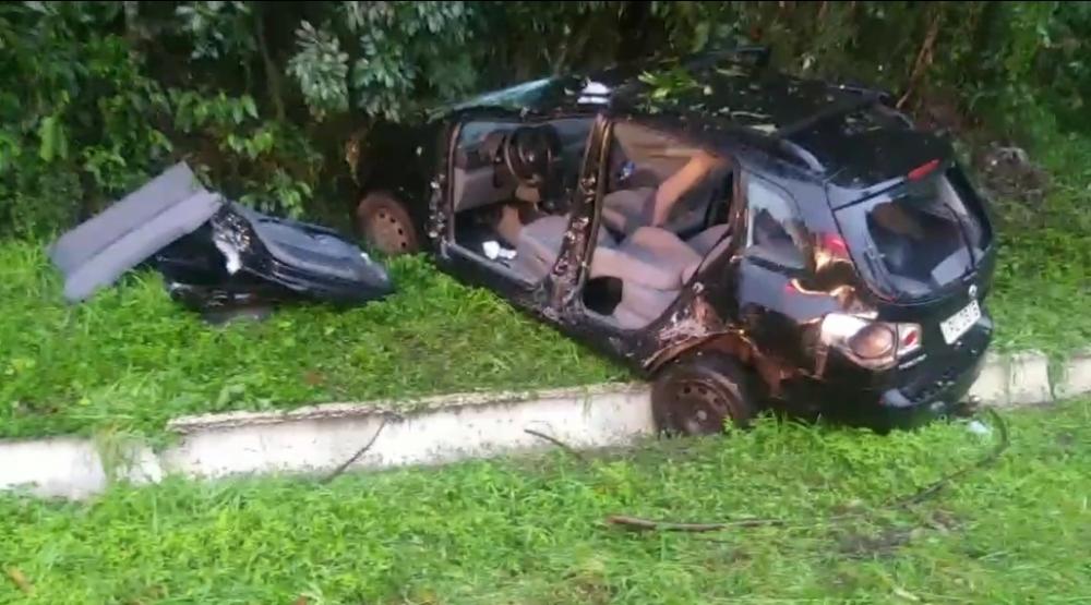 Possibilidade é de que o veículo tenha aquaplanado na pista