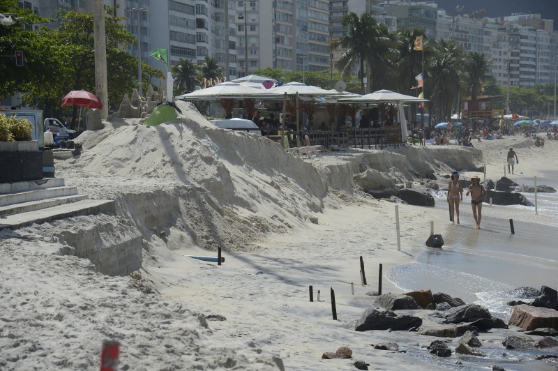 Frente fria traz chuva e ondas de até 3 metros no fim de semana do Rio