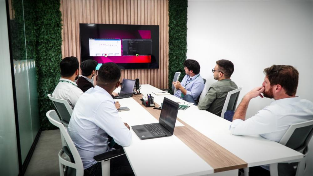 A nova base conta com uma equipe especializada, com foco em estratégias de compra e venda de energia