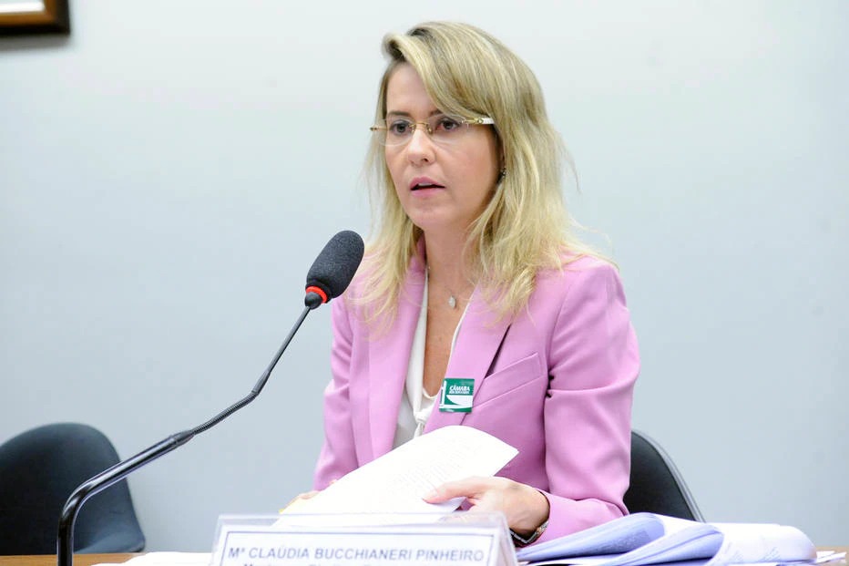 Determinação da ministra tem que ser cumprida até a noite desta quarta-feira, 24, pelo Youtube