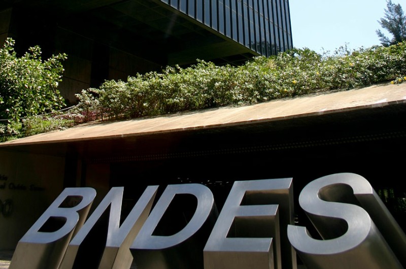 O autor da proposta, Oriovisto Guimarães (Podemos-PR), critica os empréstimos do BNDES - Ascom/BNDES