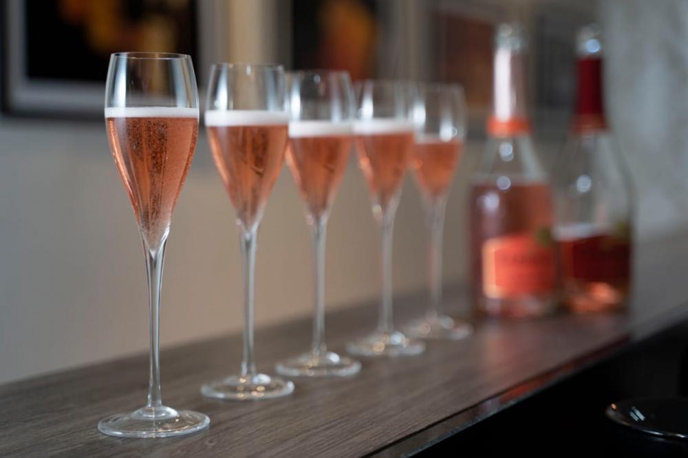 O Garibaldi Espumante Moscatel – disponível na versão branco e rosé – é o maior medalhista da história da Cooperativa Vinícola Garibaldi. Crédito: Augusto Tomasi