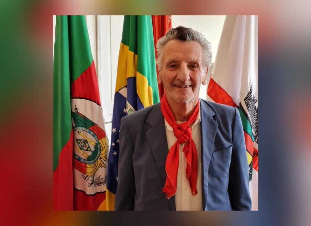 Emocionado, o homenageado agradeceu. “Não tenho palavras para dizer, fiquei dias hospitalizado e sei que o patrão lá de cima me deixou aqui para receber essa homenagem”, relata. 