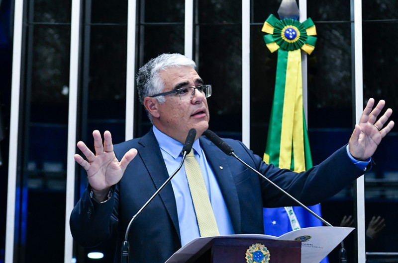 Girão disse que é dever do Senado continuar numa escalada democrática, buscando a verdade, e convidando os ministros do STF. - Waldemir Barreto/Agência Senado