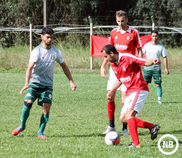 Mais quatro equipes garantem vaga nas quartas de final da Divisão de Acesso