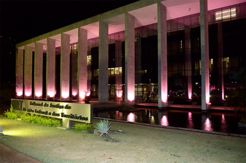 Foram vetados artigos que tratavam da exigência de curso superior completo para técnicos judiciários - Marcia Foizer/Estação Um