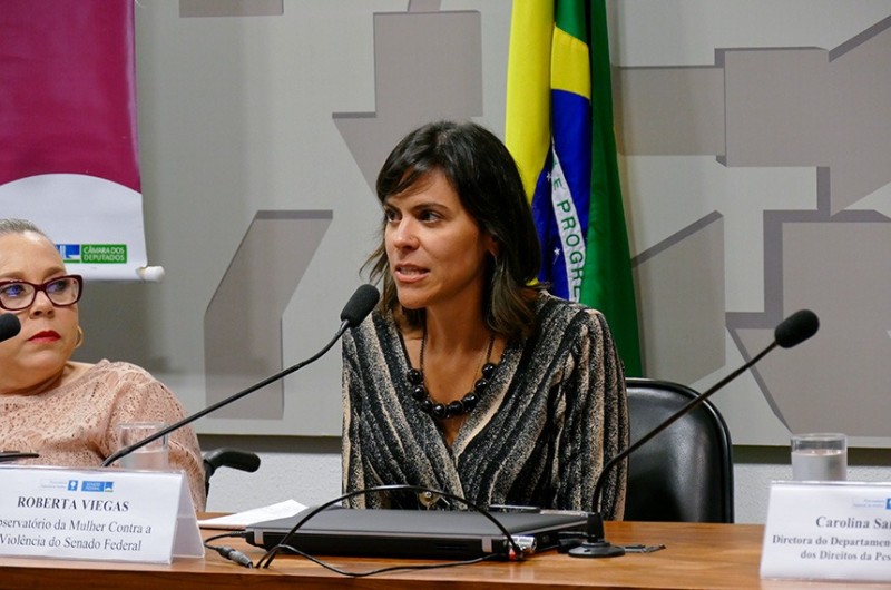A coordenadora do Núcleo Social da Consultoria Legislativa, Roberta Viegas, representou o Senado no encontro. - Roque de Sá/Agência Senado