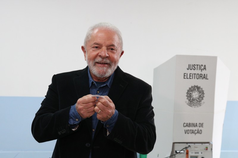 Lula diz que segundo turno permitirá mais debate de propostas