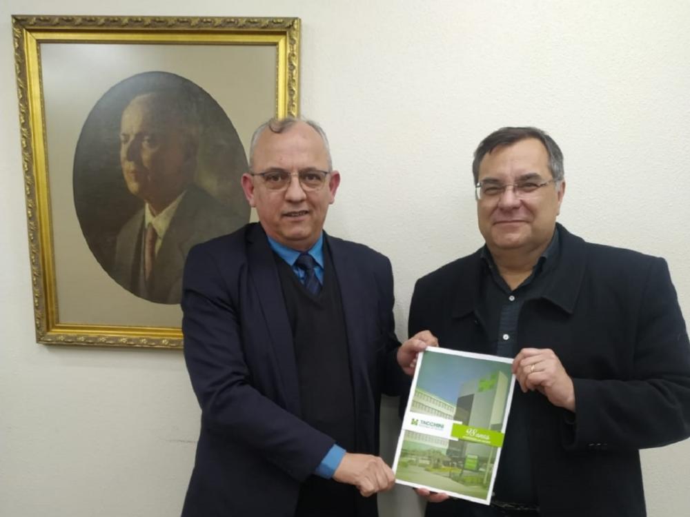 A associação foi assinada ainda em agosto, durante a visita do presidente da entidade gaúcha, Luciney Bohrer, ao município. Crédito: Divulgação