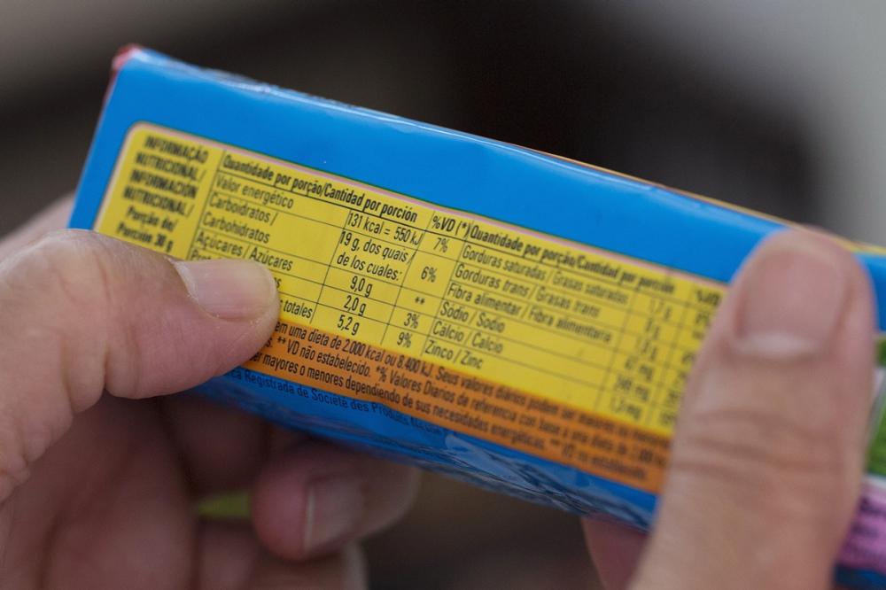 São muitas informações a serem inclusas pelas empresas nos rótulos - Foto: Divulgação 
