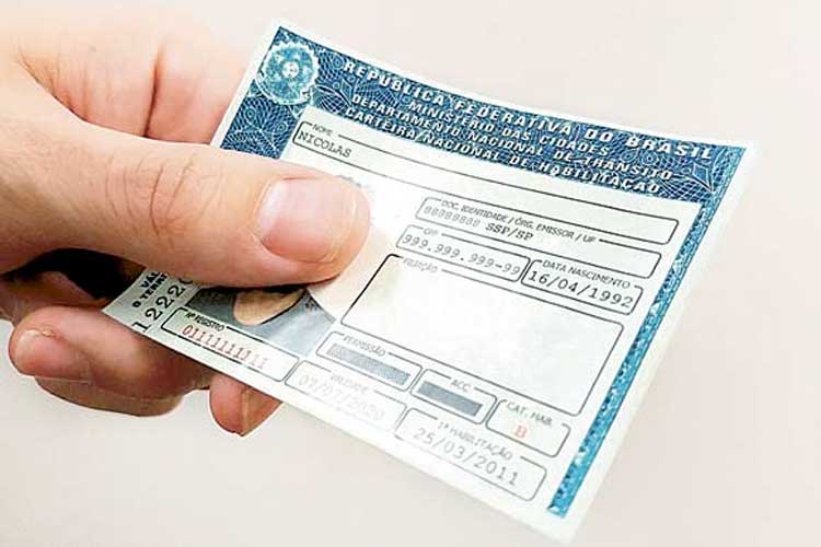 As aulas em simulador continuarão sendo oferecidas pelos Centros de Formação de Condutores (CFCs), mas serão opcionais. Crédito: Reprodução 